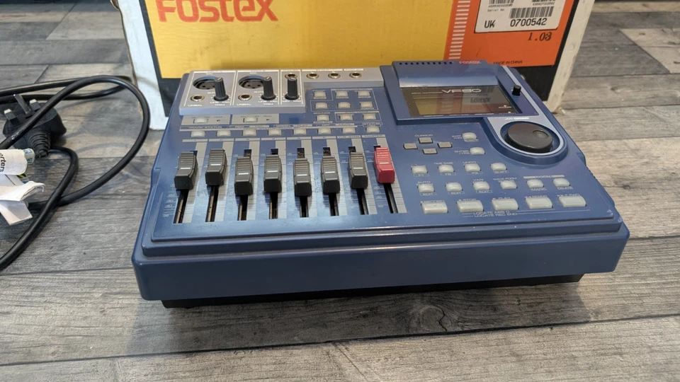 Fostex VF80 Digital Recorder ( without CD Burner ) boxed 8 track recorder - Image 3 of 4