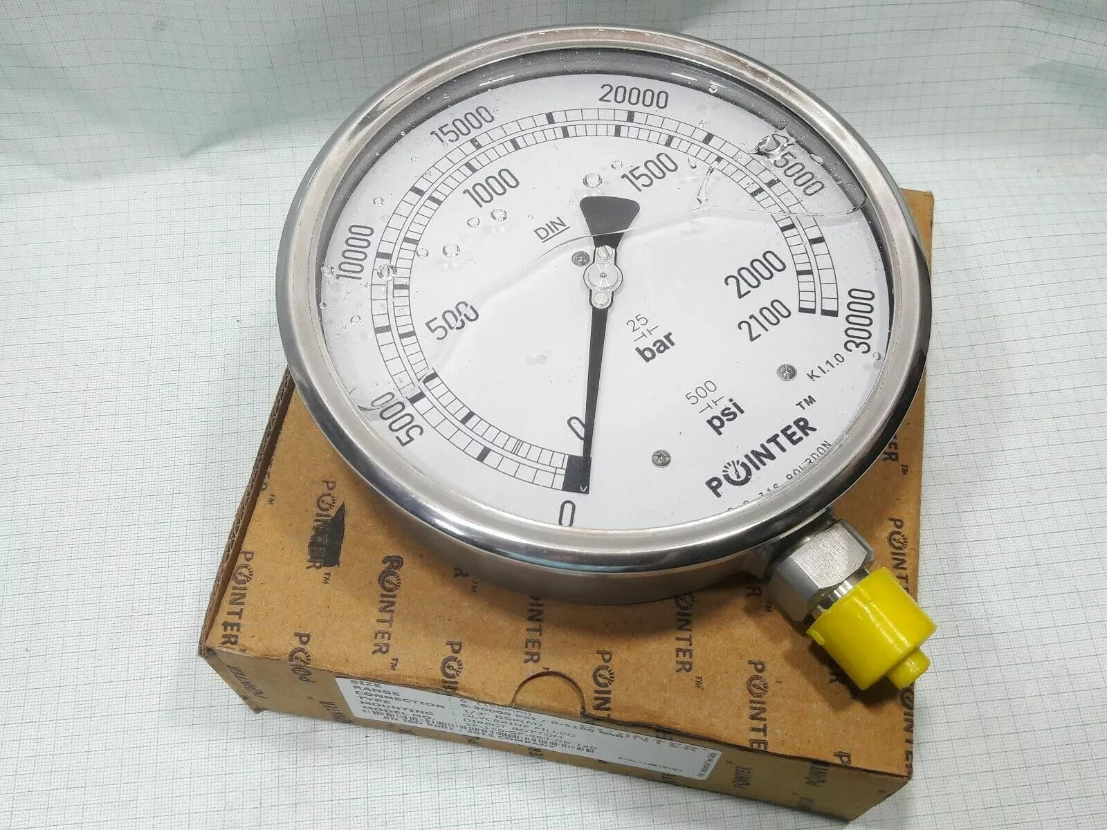 High Pressure Gauge Dual Scale 0-2000 kg /0-30000 PSI