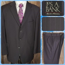Jos A Bank Signature Collection Suit 46 Long 40x32 Pants Navy Pinstripe 3 Button