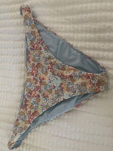 ONeil Nwt Bikini Bottom. XL  Floral Rare Design.   XL