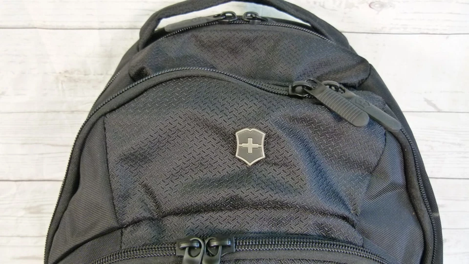 Victorinox 男女通用黑色旅行笔记本电脑学校背包 — 第 3/4 张图片