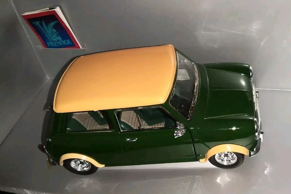 MINI COOPER S 1964 1:16 SOLIDO PRESTIGE CODICE 8021  - Immagine 3 di 3