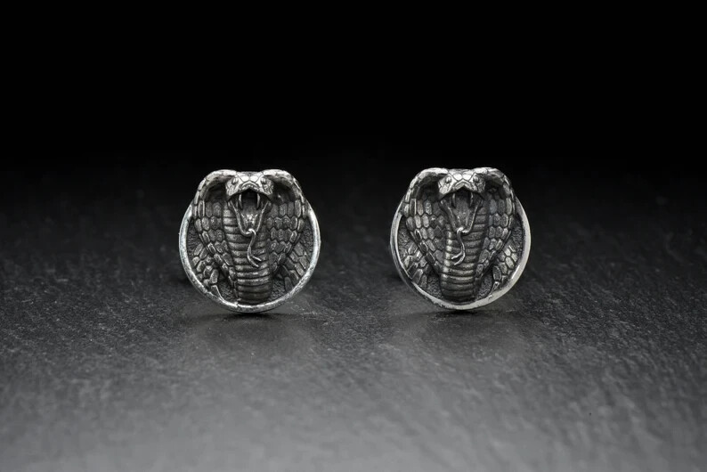 Gemelos únicos para hombre 935 Argentium plateados con diseño de serpiente cobra