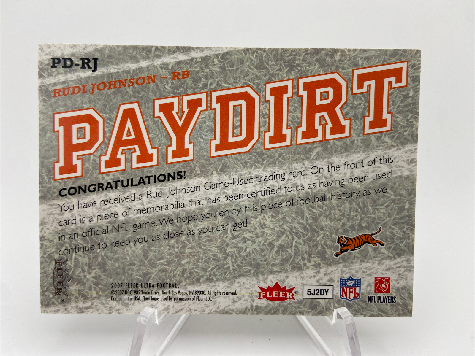 2007 Fleer Ultra Paydirt Rudi Johnson Game Used Jersey Card view 4