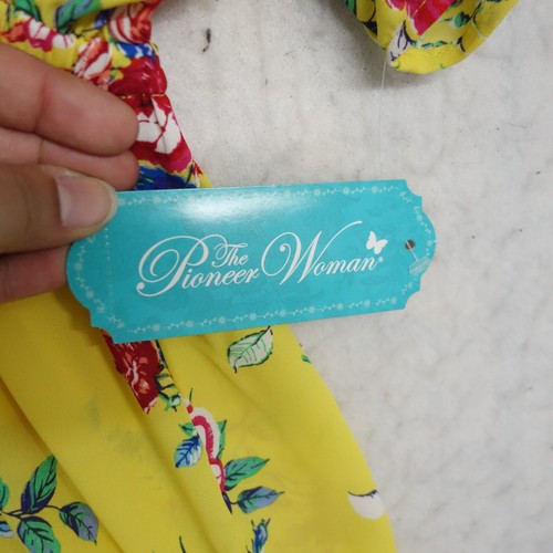 The Pioneer Woman Sleeve DolmanTop Women Size XL Yellow Floral 100% Polyester - Picture 5 of 6
