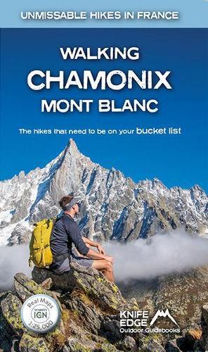 Andrew McCluggage Walking Chamonix Mont Blanc (Tascabile)