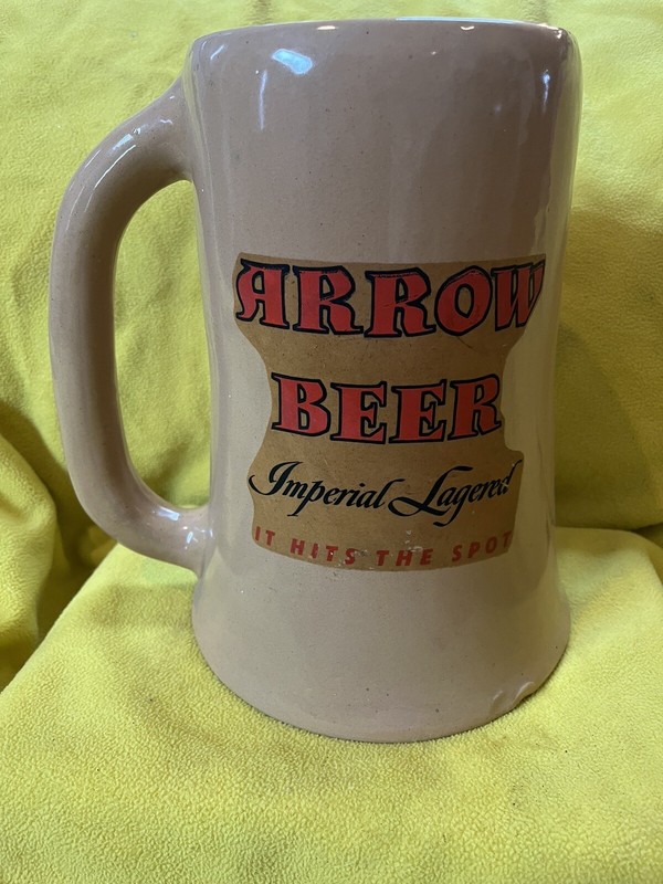 Large 1930s ARROW BEER GLOBE BREWING BALTIMORE MD ADVERTISING MUG NICE