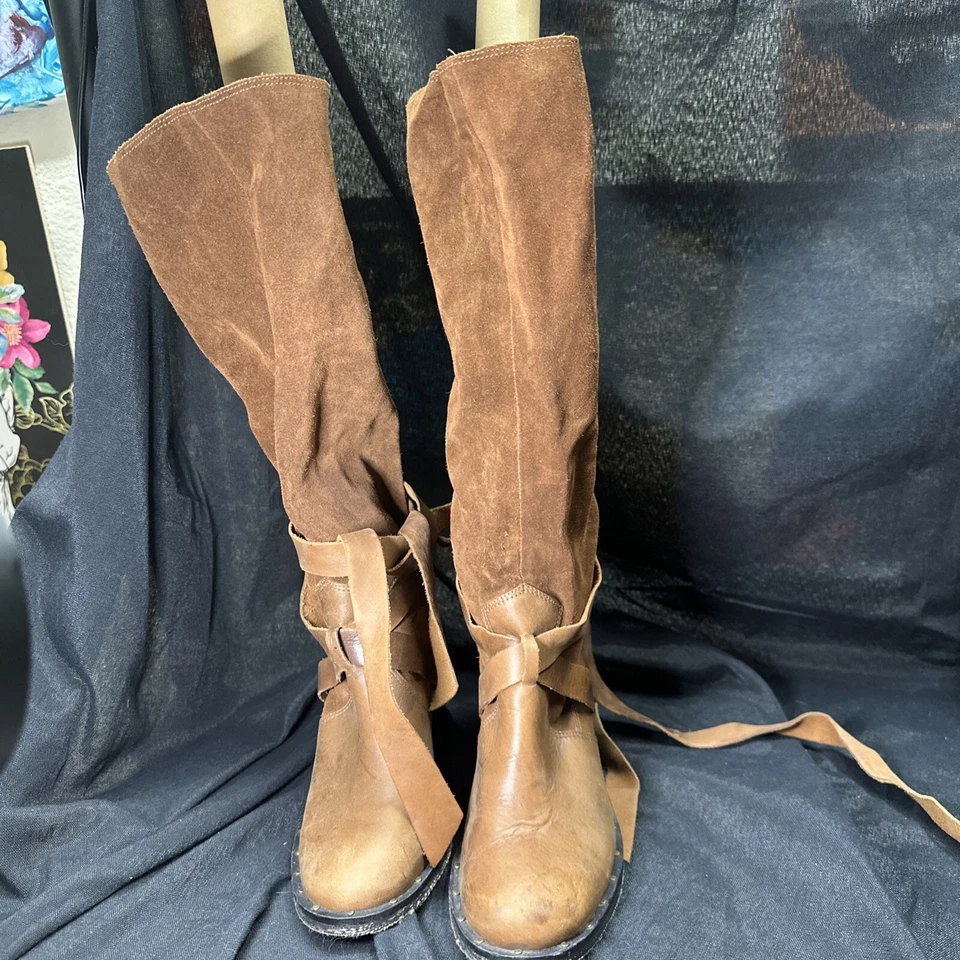 Botas Report FLORA tamaño medio pantorrilla cuero y cordones envolventes de madera Foto 3 de 4