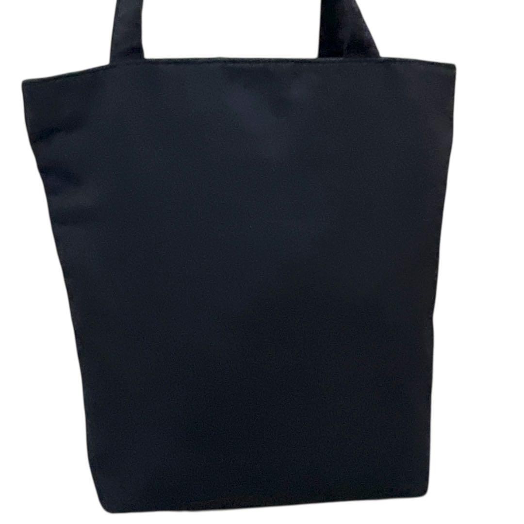 Borsa tote a tracolla Yves Saint Laurent taglia A4 disponibile può essere indossata sopra l'ecc