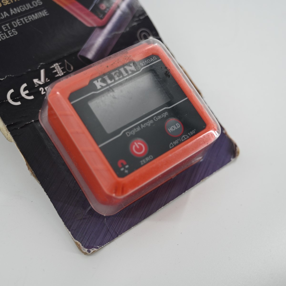 KLEIN TOOLS 935DAG Digital Electronic Angle Gauge and Level (FPP002622)