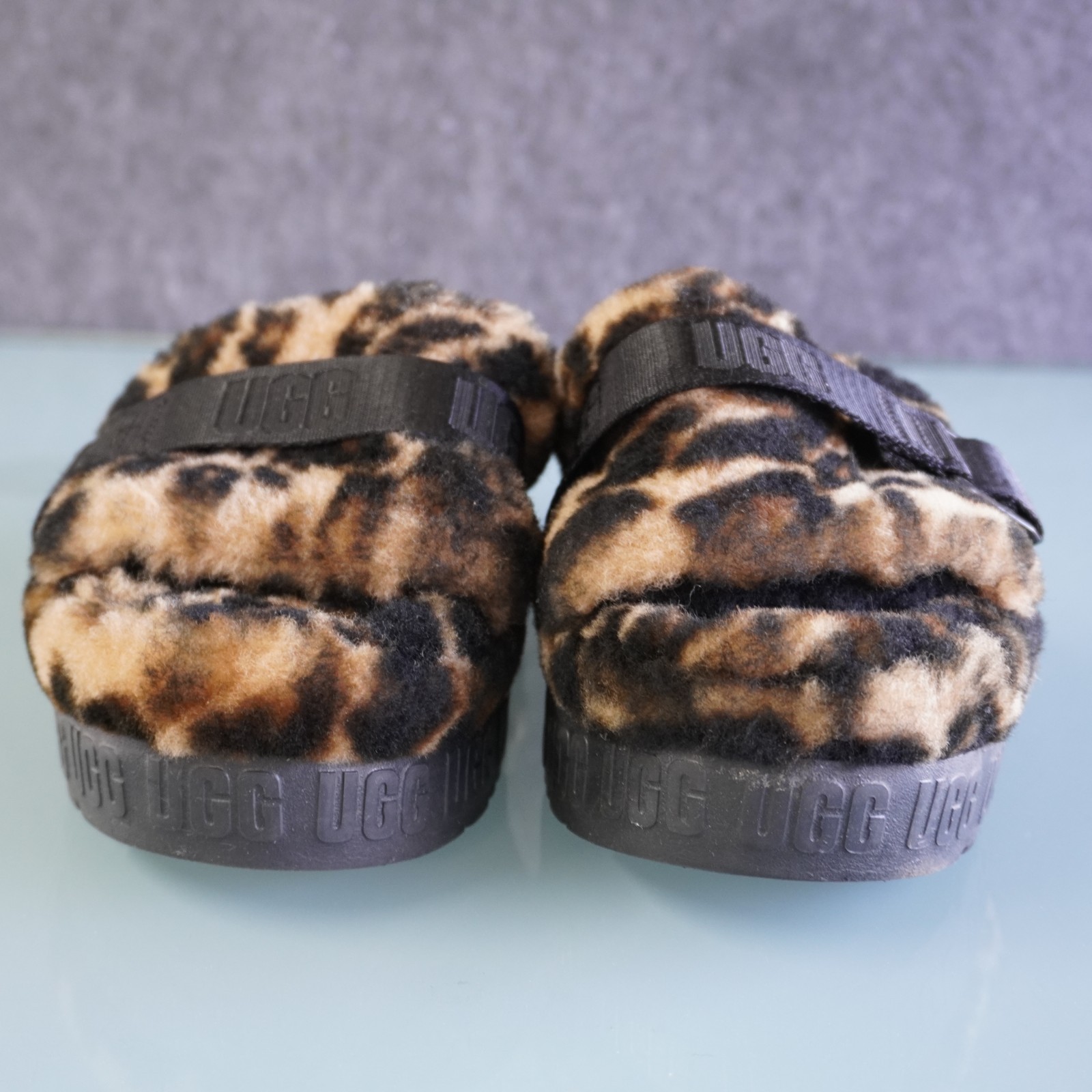 UGG Fluffita Panther Print Slide Sandals Women's Size 8  Shearling Slippers thumbnail 9