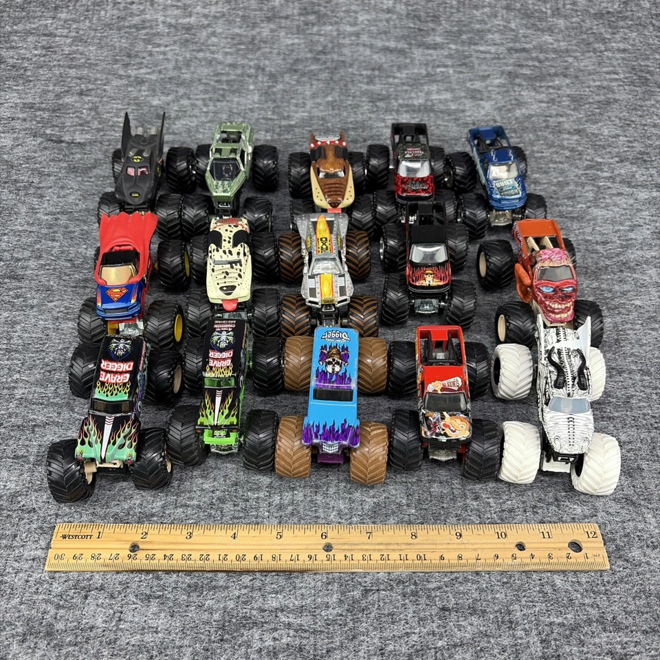 Lote de 15 camiones Hot Wheels Monster Jam Die-Cast 1:64 - sin dobles, ver detalles Foto 2 de 4
