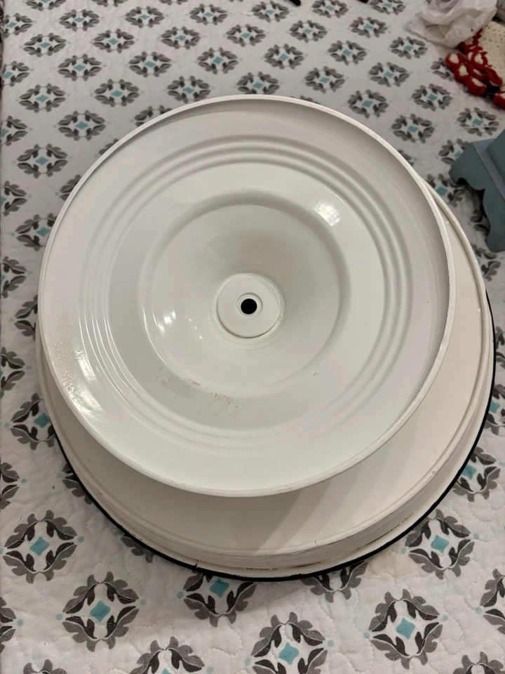 Farmhouse White Metal Rotating Pedestal Bin 14 Inch Diameter - Image 4 of 4