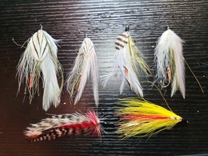 Vintage 6 Hand Tied Flies Streamer  Flies - Great Old Estate Find