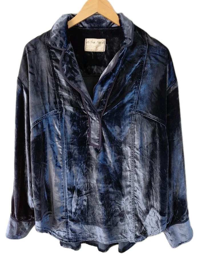Top Free People Mujer Pequeño Azul Marino Terciopelo Cuello en V Manga Larga Gran Tamaño Foto 4 de 4