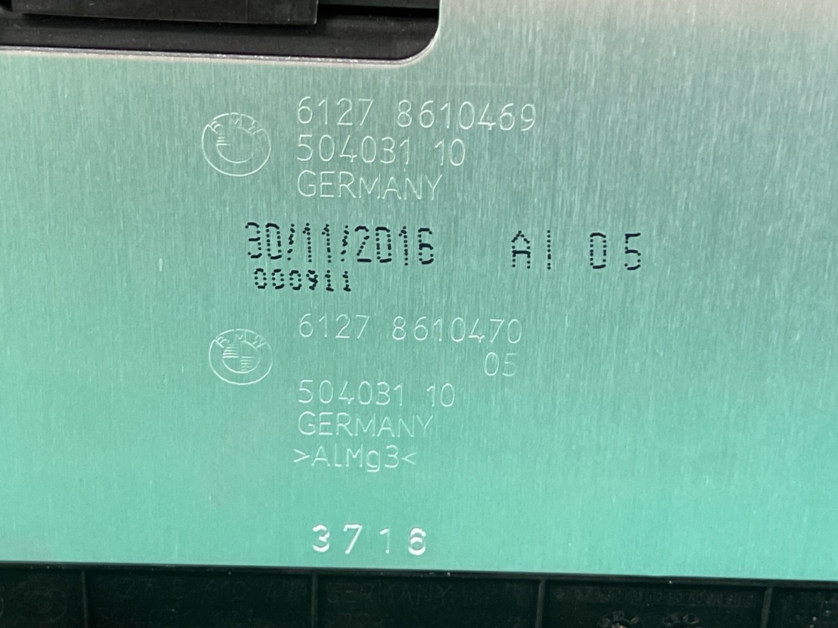 uk05ページ2-② &+ Multimedia USB Input/Connection Control Module A2058200326 For