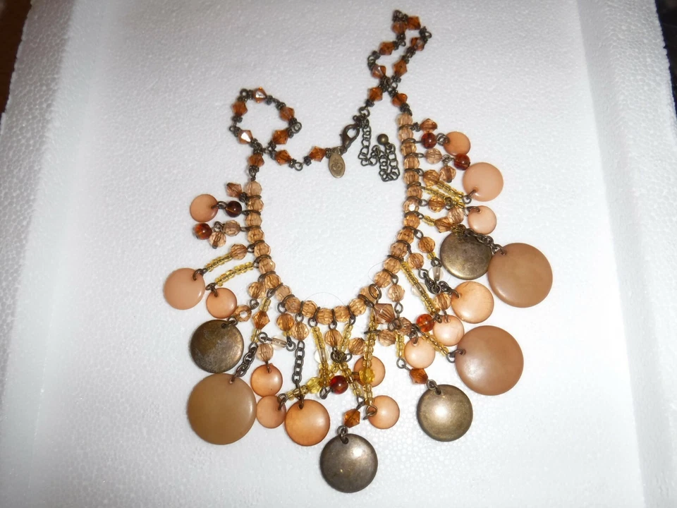 Collar Premier Designs "Caída Libre" Graduado Acrílico Cuentas Hilos Discos Colgantes Foto 2 de 4