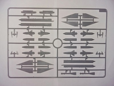 ICM 48903 - Maqueta de MiG-25 PD, Interceptor Soviet Fighter