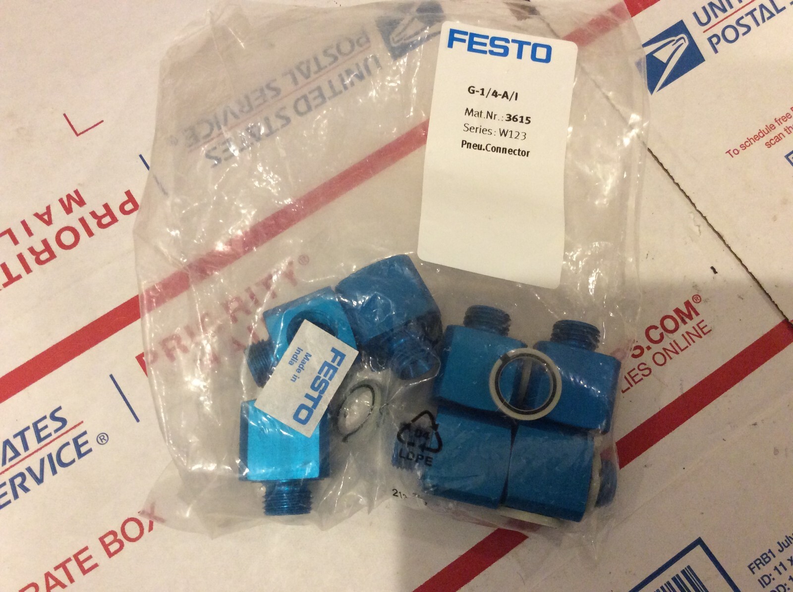 Festo 3615 G-1/4-A/I Elbow Fitting NEW (Lot of 7)