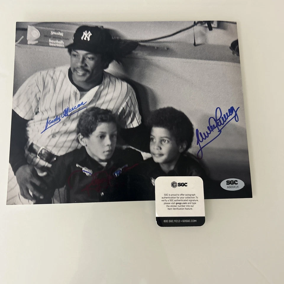 Foto firmada por Sandy Sr. Jr. y Roberto de los Yankees de Nueva York 8x10 tipo ll de The Alomar Foto 2 de 4