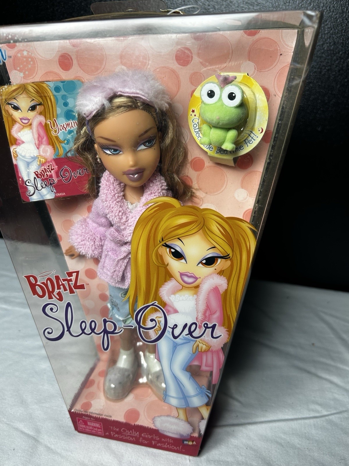 Bratz Sleepover Yasmin Doll 2006 MGA NIB With Pet Sleep Over Series