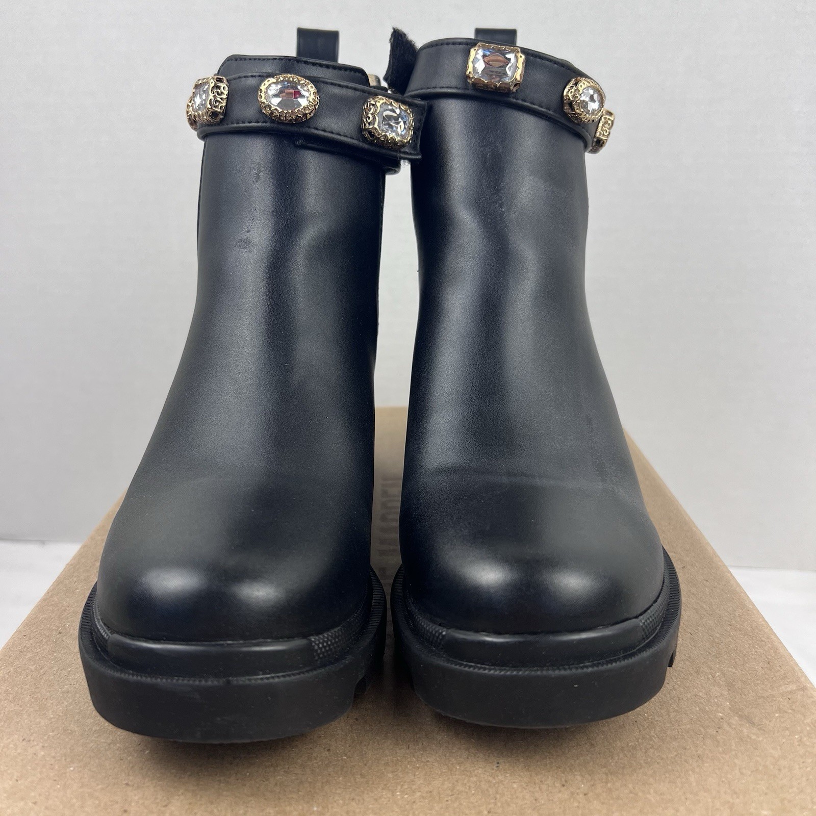 Steve Madden Amulet Rhinestone Lug Sole Chelsea Ankle Boots Black Women 10M NWB image 4
