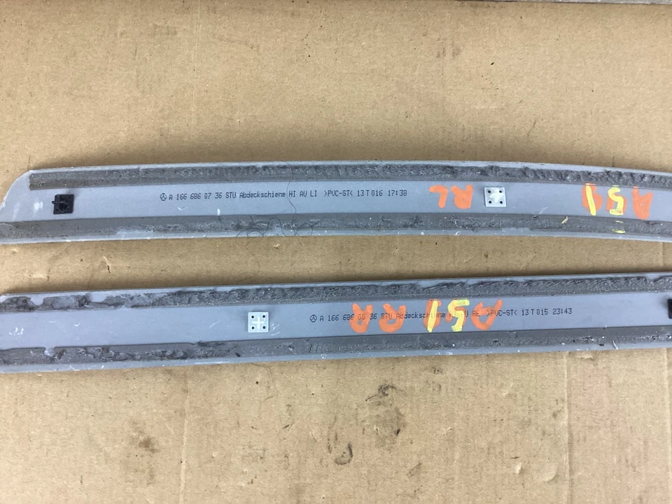 Mercedes Benz GL450 X166 2013-2016 placa de desgaste del umbral de la puerta trasera derecha e izquierda OEM Foto 3 de 4