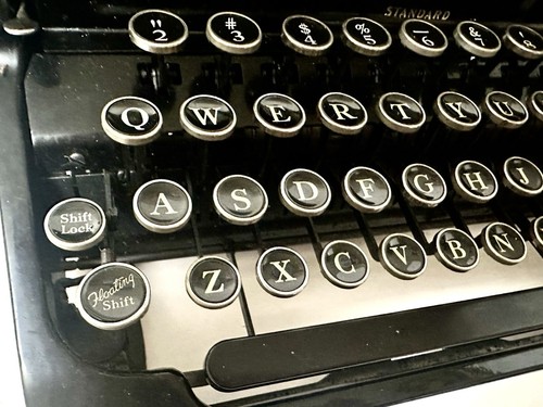 Vtg 1930s Smith Corona Standard Typewriter Floating-Shift Glossy Flat-Top w Case - 第 3/20 張圖片
