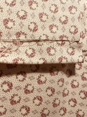 Vintage Light Pink Calico Cotton Quilt Fabric Cabbage Rose BTHY