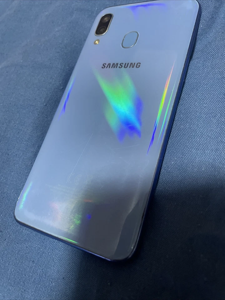 Samsung Galaxy A40 · 64GB, foto 3 di 4