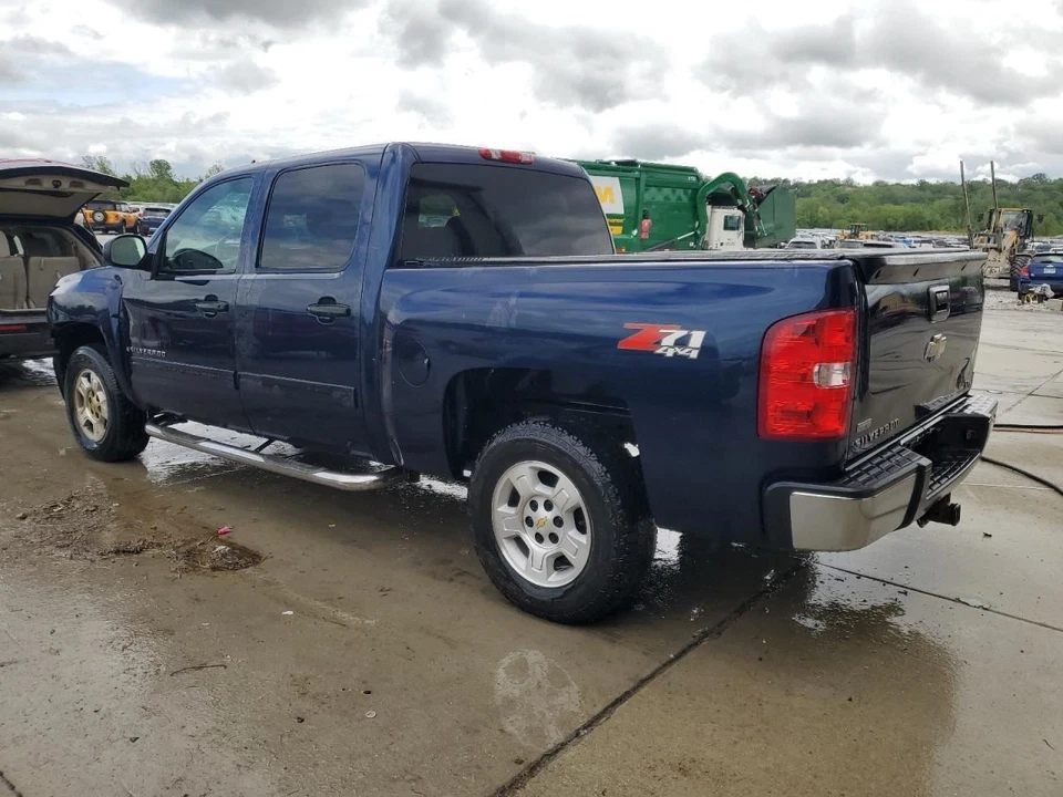 2009 Chevrolet Silverado 1500 RR Door Panel Trim Black Used 412769 - Image 3 of 4