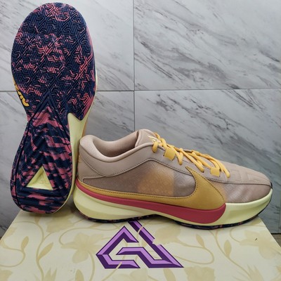Nike Zoom Freak 5 Beige Gold Blue DX4985-200 Men Size 11 Giannis Basketball Shoe