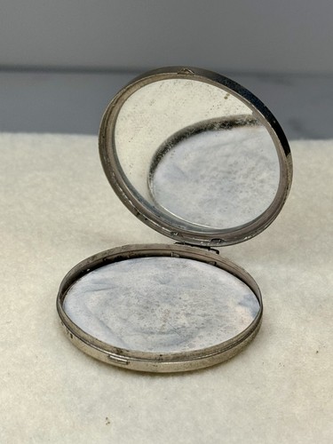 Vintage French Poudrai Roseau Compact Mirror Silver Tone Makeup Case France - Afbeelding 7 van 10