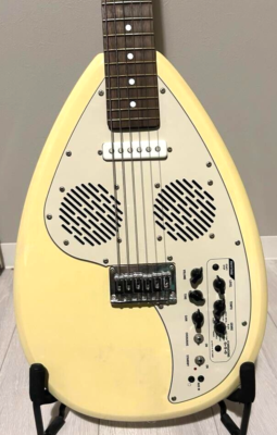 VOX APACHE-1 Teardrop Type Travel Guitar Vintage White Built-in