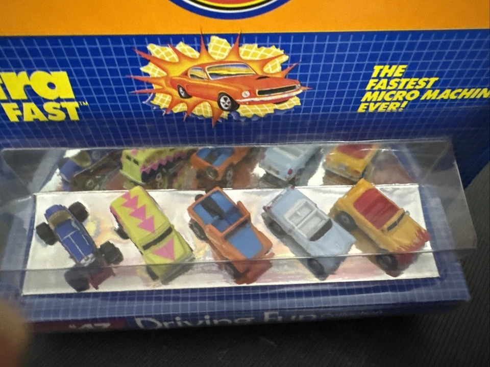 Galoob Micro Machines #47 Driving Fun Collection: Surf Shop #1007 - Image 3 of 4