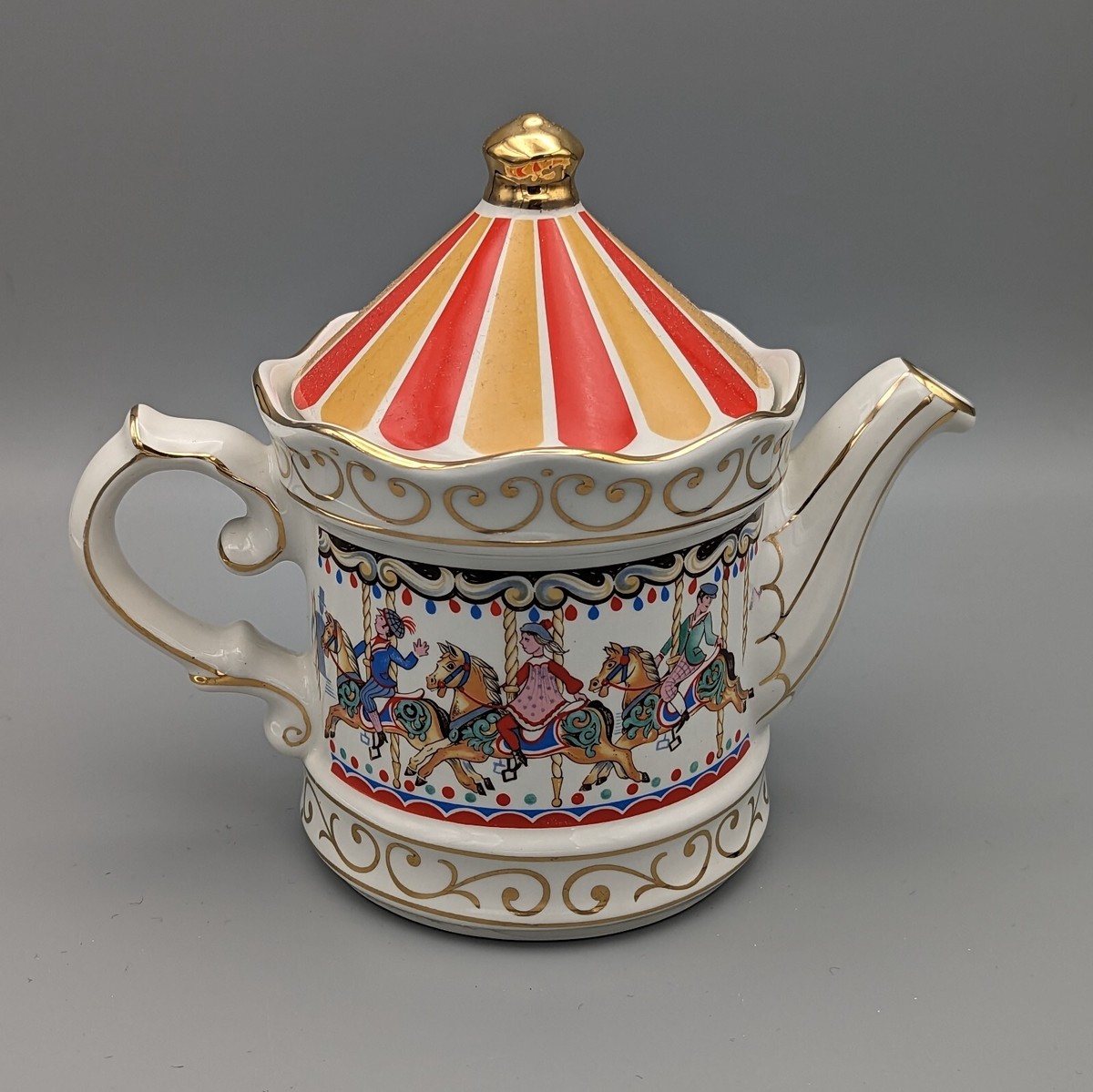 Sadler Edwardian Entertainments Carousel 6 1/4 Sadler Edwardian Entertainments Carousel 6 1/4