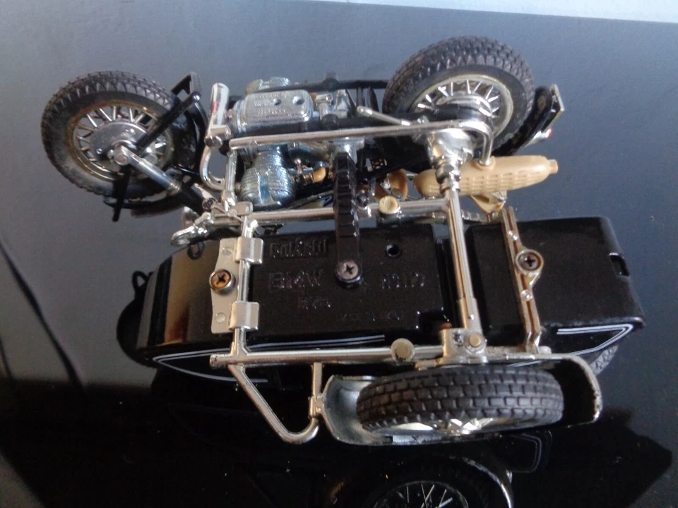 POLISTIL BMW R75 SIDECAR (COD. MS 110) IN BUONE CONDIZIONI S. 1:15 - Immagine 3 di 3