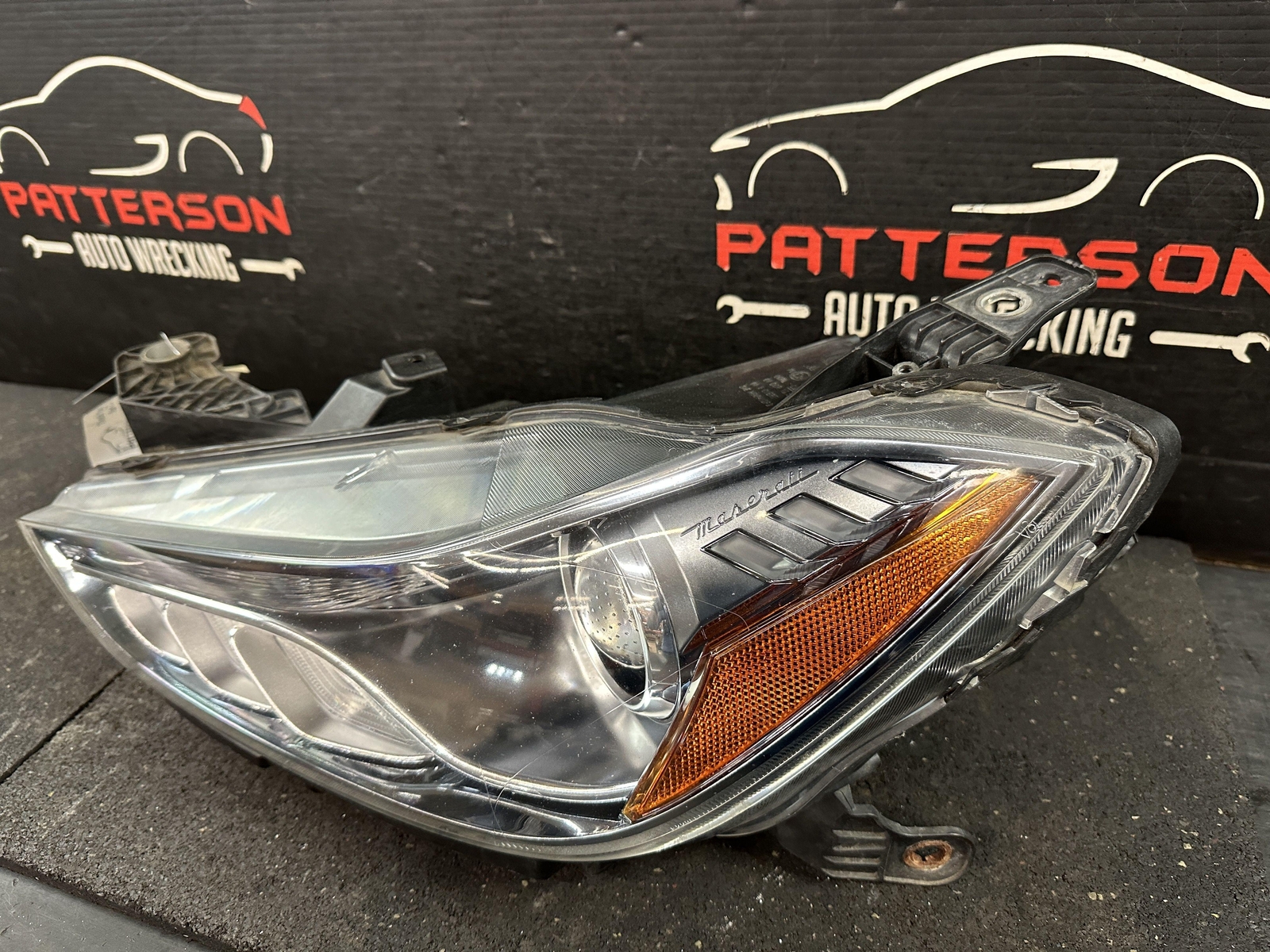 14-17 MASERATI GHIBLI DRIVER LEFT BI-XENON HID LOW AND HIGH BEAM HEAD LIGHT LAMP