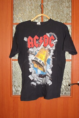 Vintage AC/DC Hells Bell Rock of Bust T-Shirt , Fruit of the Loom - size L