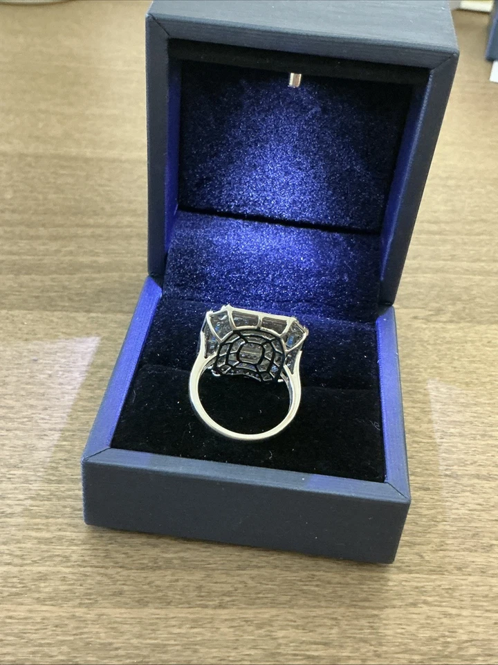 Anillo Art And Deco de Diamantes Azules en Platino Sobre Plata de Ley Talla 8 Foto 4 de 4