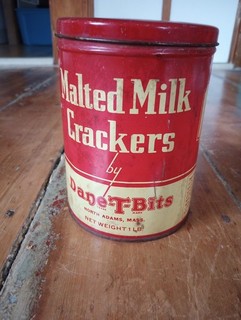 Dane T Bits Malted Milk Crackers Antique Tin North Adams Massachusetts