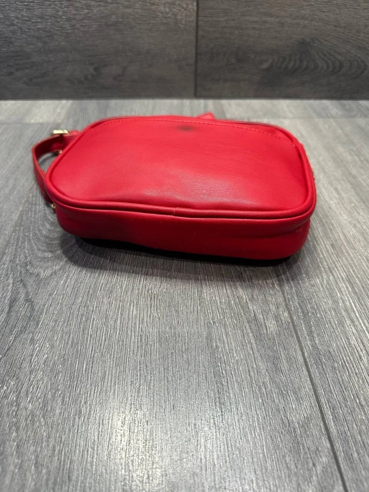 Bebe Sophia Red Quilted Faux Leather Crossbody Purse bag B000412 - Image 3 of 4