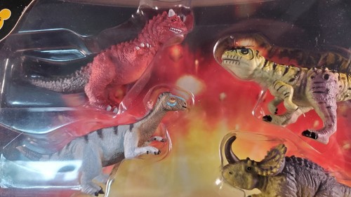 Disney Dino Land DINOSAUR Collectible Figures - From Retired Animal Kingdom Ride - Picture 5 of 16