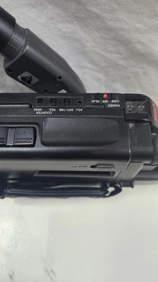 Vintge RCA Camcorder Black Viewfinder Zoom Function Cassette Slot Not Tested - Image 4 of 4