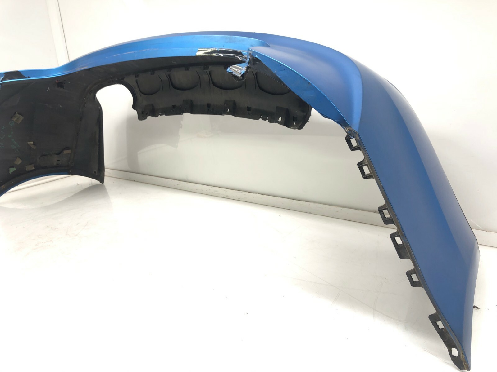 2014-2017 MASERATI GHIBLI SQ4 REAR BUMPER COVER W/ VALANCE OEM.