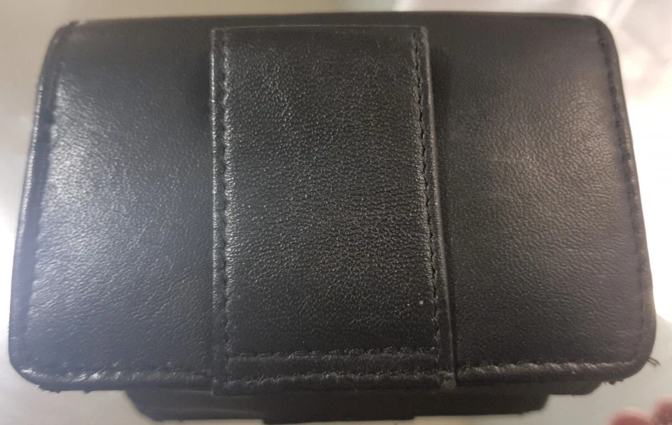 GENUINE CANON MAGNETIC LEATHER SOFT CASE FOR POWERSHOT DIGITAL CAMERA GUC - Image 3 of 4