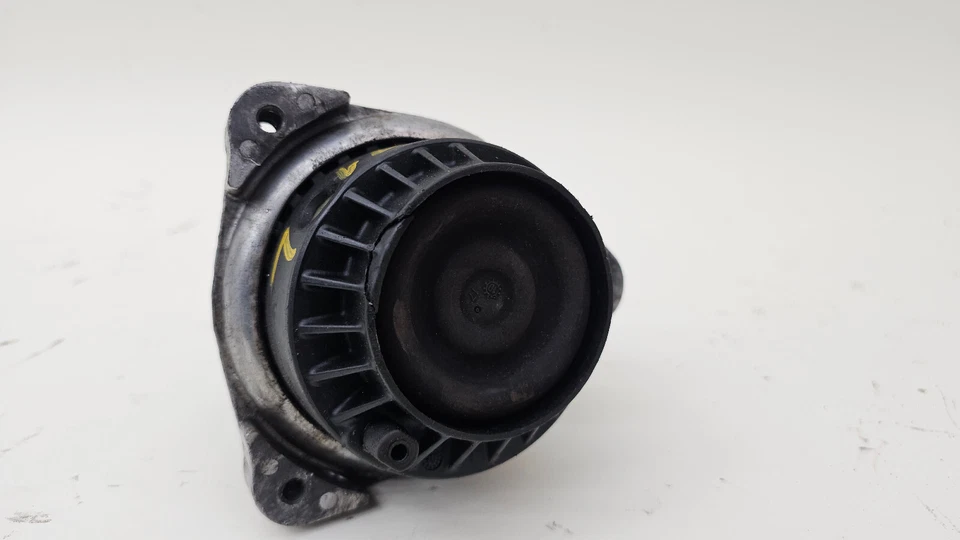 BMW 550i GT F07 2010-2016 soporte de montaje del motor delantero izquierdo OEM Foto 4 de 4