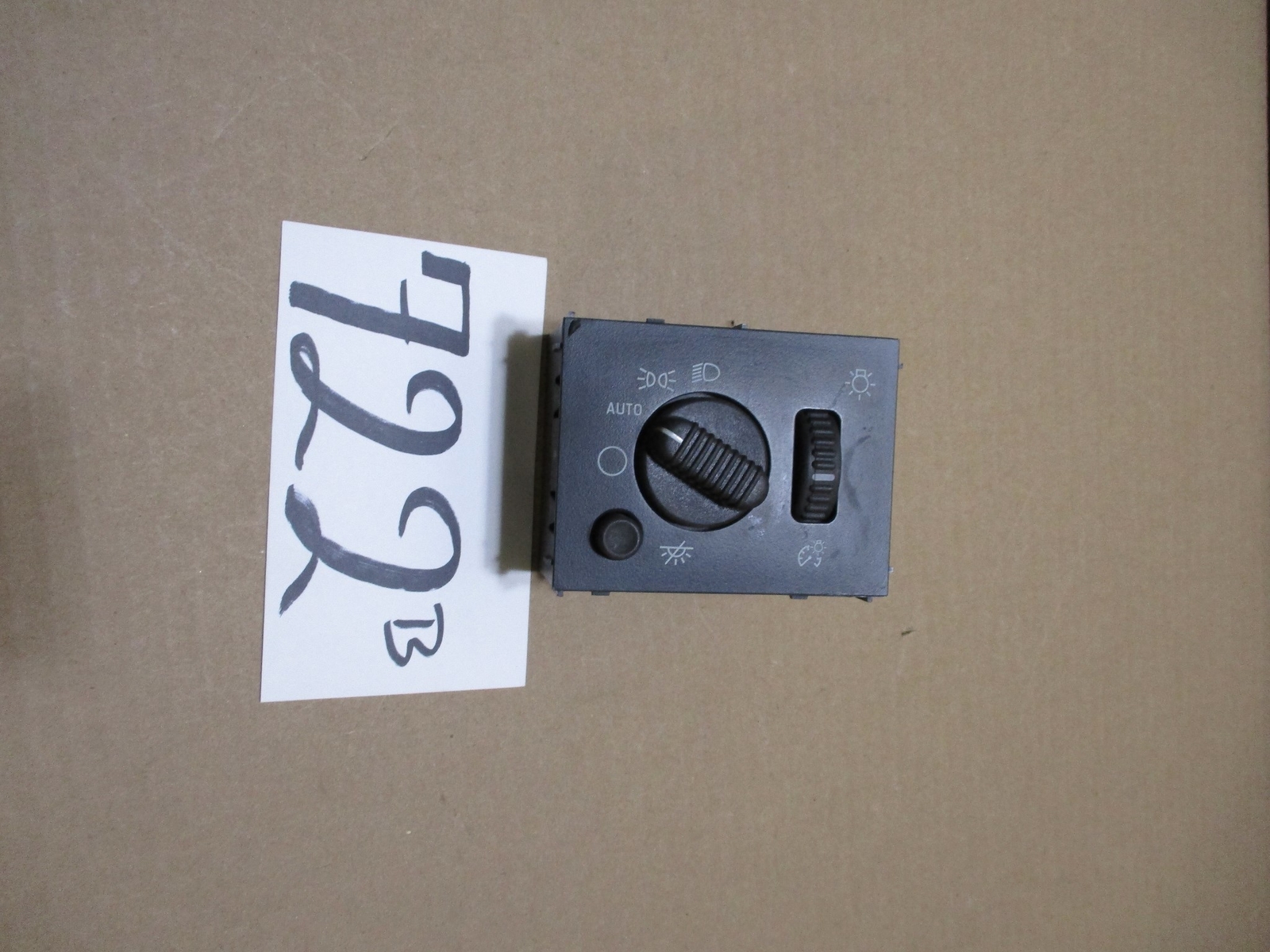 02 03 04 05 06 07 Buick Rendezvous Headlight Switch #721-B