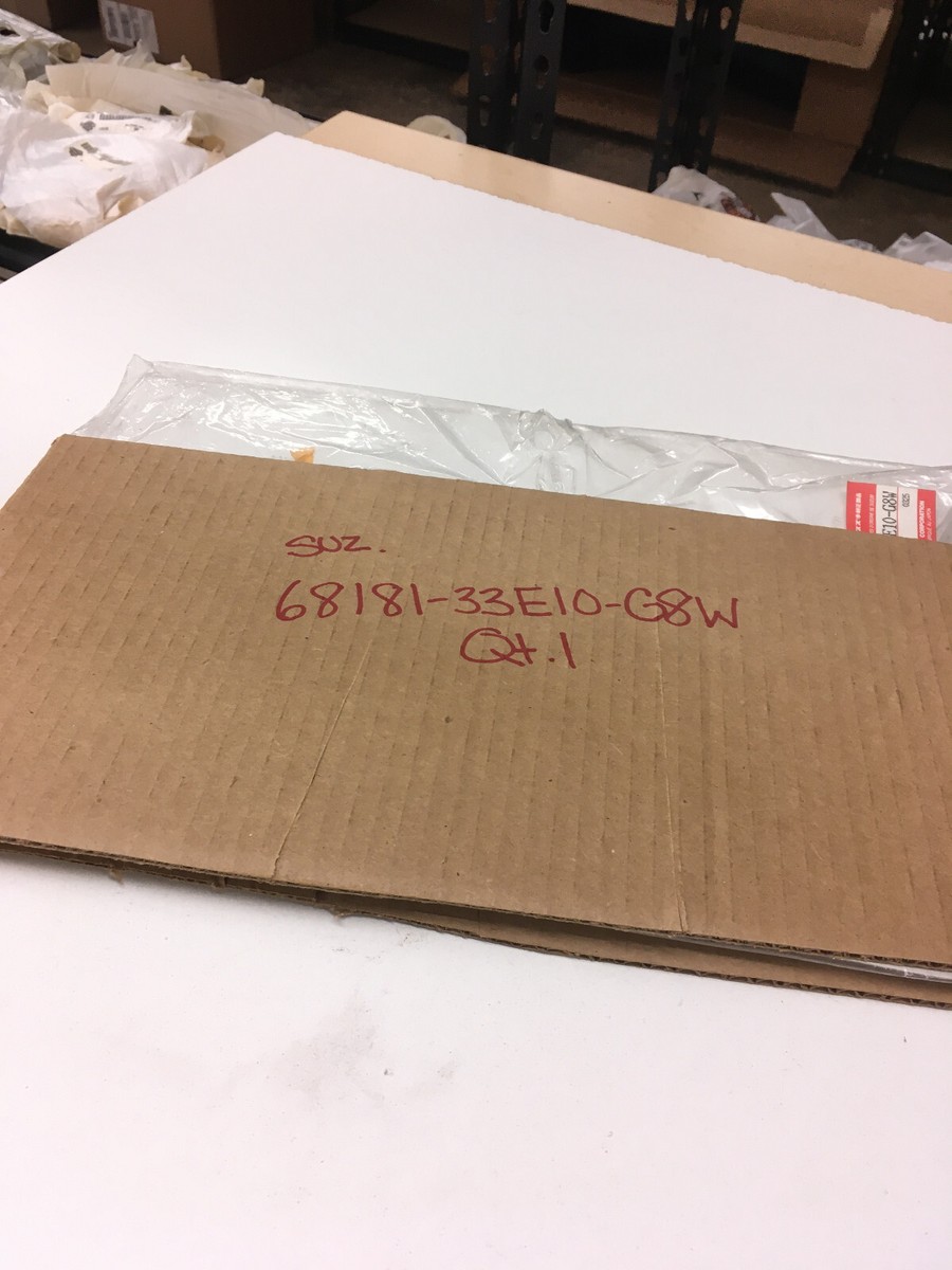 ミー NOS OEM Genuine Suzuki Decal Sticker Cowling Emblem P/N