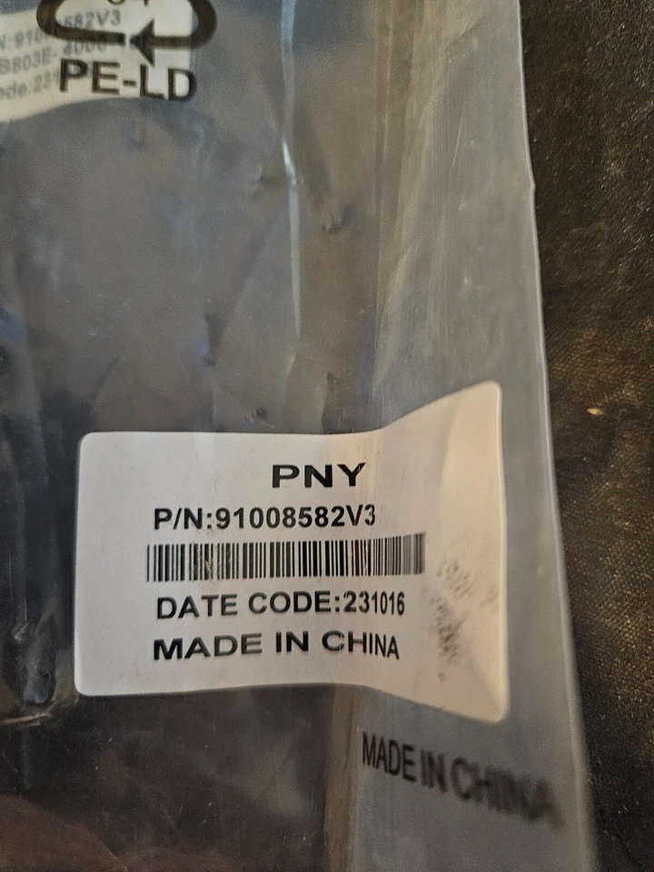 PNY 91008582V3 Mini DisplayPort (M) to DisplayPort (F) Video Adapter- (16858) - Image 2 of 3